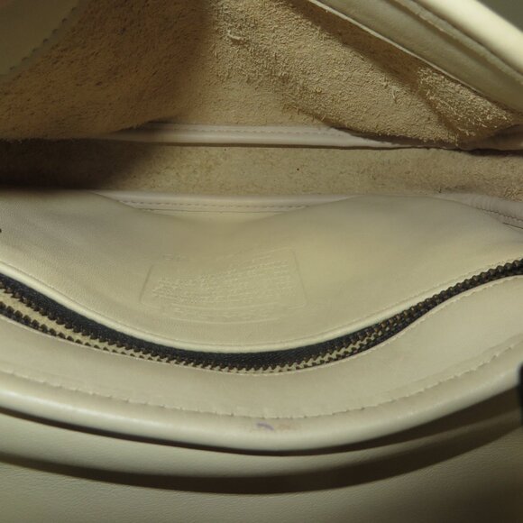 ❤️VTG COACH 240 Lightweight Cafe Pleated Bag Semi Circle Crossbody Purse + FOB - Picture 12 of 13